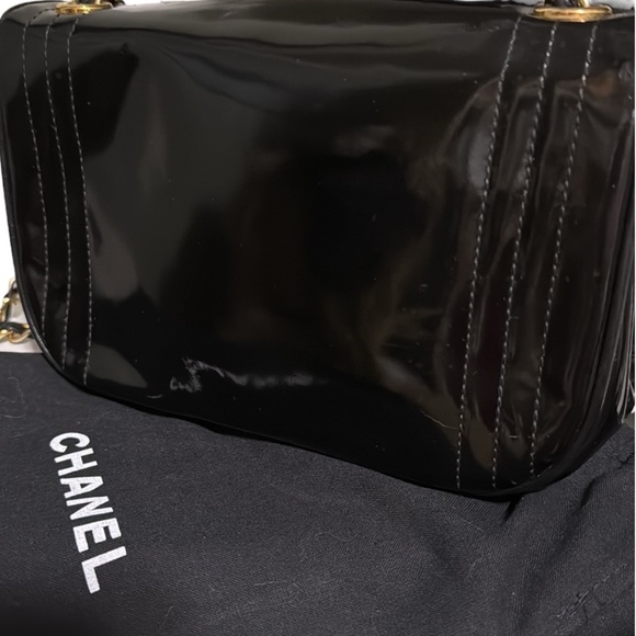 💯AUTH CHANEL MINI FLAP BAG PATENT BLACK LEATHER GOLD CHAIN SHOULDER CROSSBODY - Picture 15 of 15